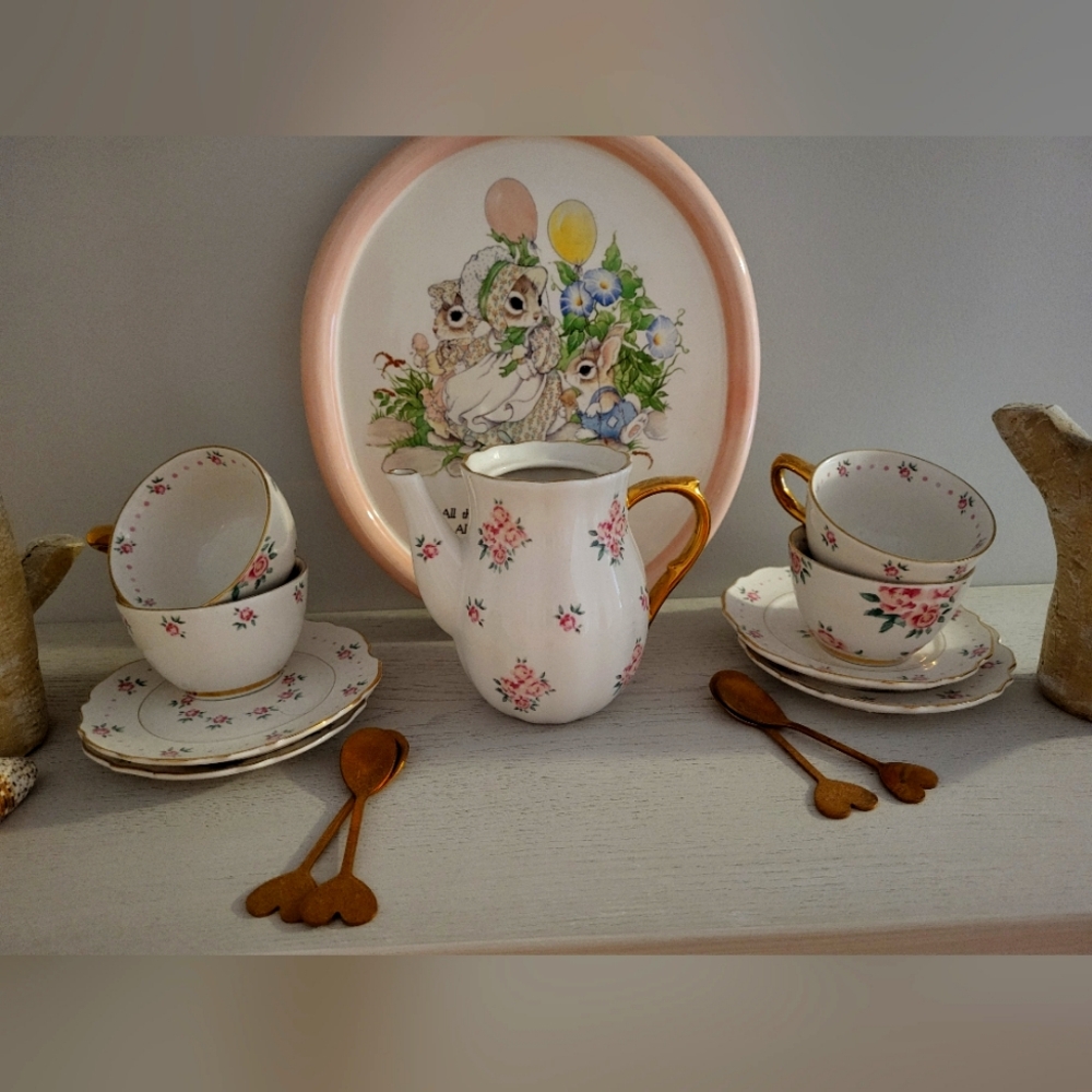 Tea pot set from pottery barn kids